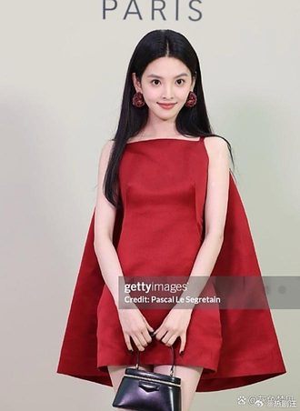 中文娱乐资源平台主界面展示